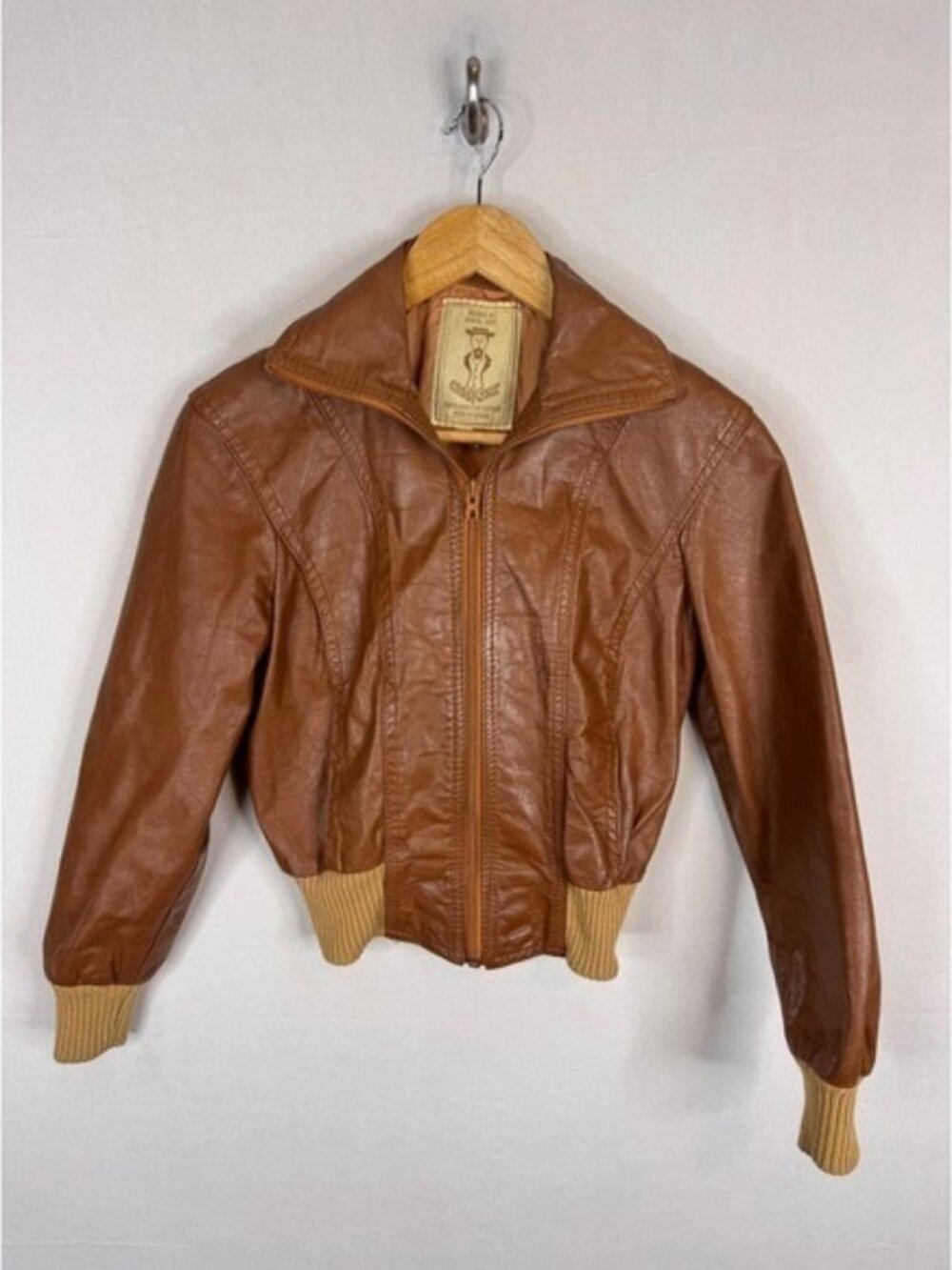 Gassy Jack  Levy 70s Vintage Brown Leather Bomber Jacket Canada Women XS / S